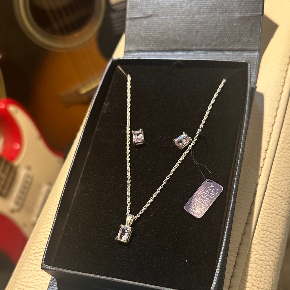 Chic Silver Jewelry Set